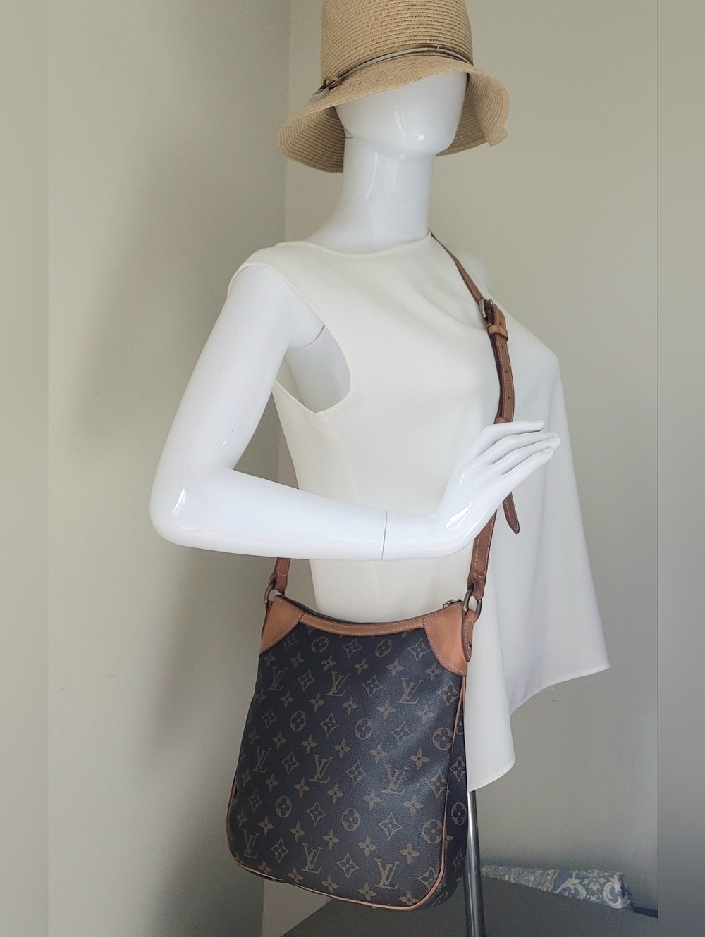 Louis Vuitton Odeon PM Monogram Canvas Shoulder Crossbody Bag Authentic CA4038 - Picture 13 of 13